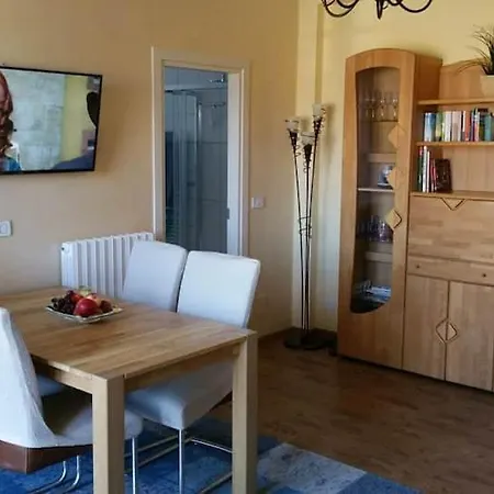 Apartment Ferienwohnung Mit Seeblick & Privatem *