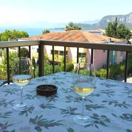 Ferienwohnung Mit Seeblick & Privatem Apartment
